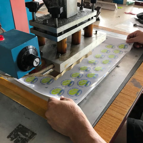 How To Organize A Reflective Slap Wrap Production Workshop