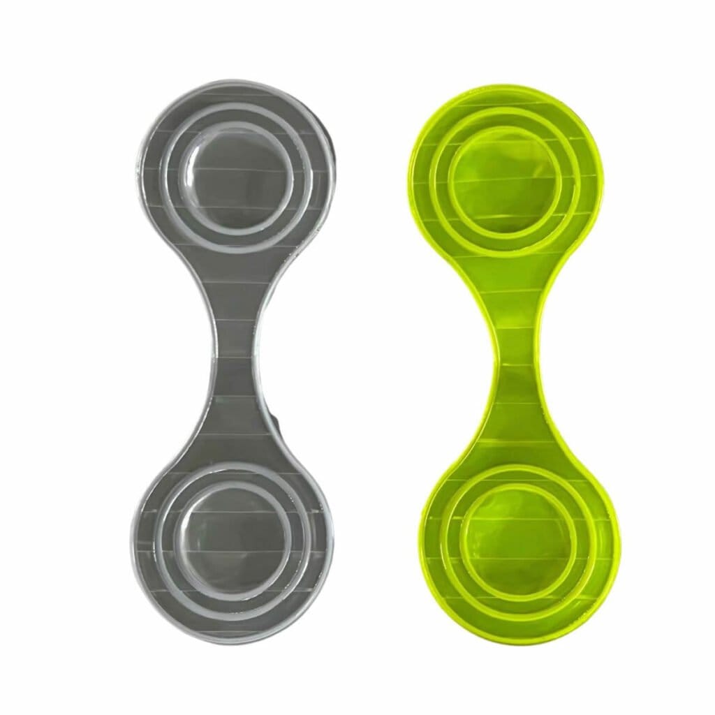 reflective magnetic clip