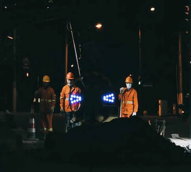 How Does Reflective Clothing Work Yolite