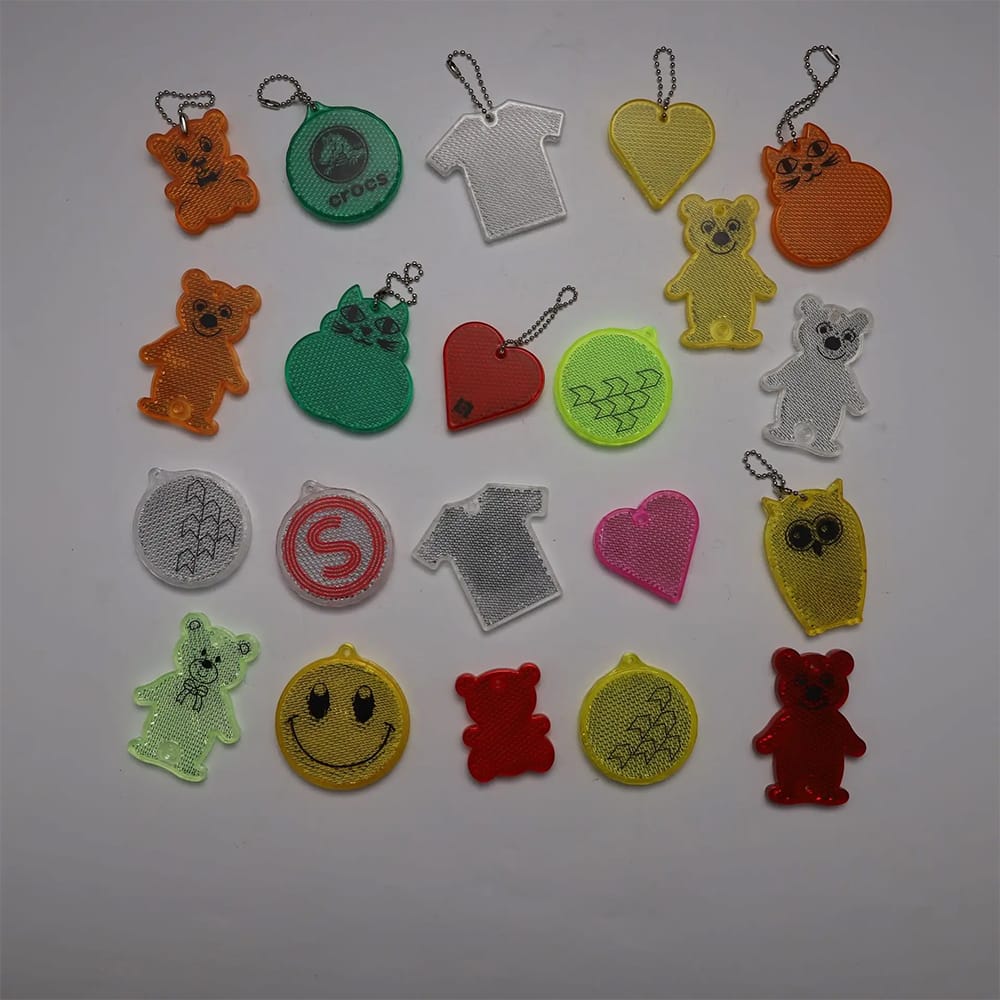 Acrylic reflector keyring with high visibility and durable design for night safety