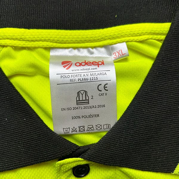 hi vis polo shirt collar tag with size chart and EN ISO 20471 compliance label